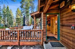 Cedar Flat - Views of the Lake!