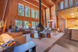 Classic Chamberlands Outdoor Living & Soaking Tub!
