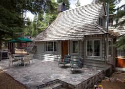 Cozy Cabin Near Tahoe Park Beach