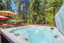 Cozy Cottonwood - Hot Tub!