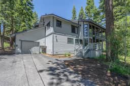 Spacious Cabin Tahoe Park Access