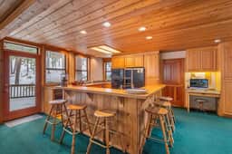 Spacious Prime Northstar Cabin!