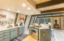 Stylish Cabin w/ Private Hot Tub