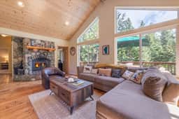 West Shore Cabin with Hot Tub!