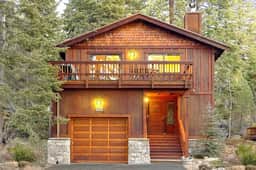 Agatam Lodge — Your Cozy North Tahoe Retreat!