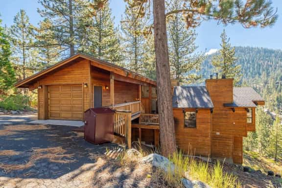 Alpine Meadows Beauty with 6 BR / 6 BA - Image 1