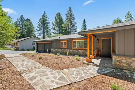 Awesome North Shore Cabin - Hot Tub, AC & Fire Pit - Image 1