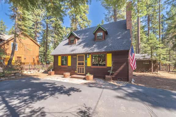 Charming Timberland Cabin! - Image 1
