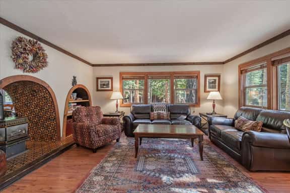 Cozy Tahoe Swiss Village Cabin! - Image 1