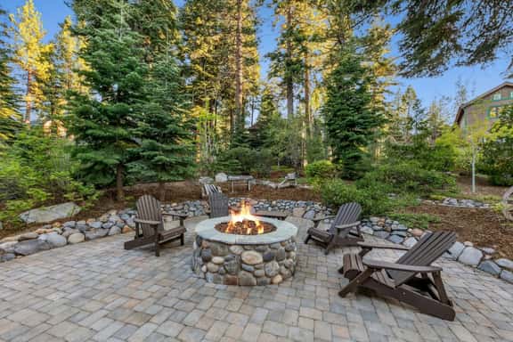 Lake Views, AC, Hot Tub & Fire Pit! - Image 1