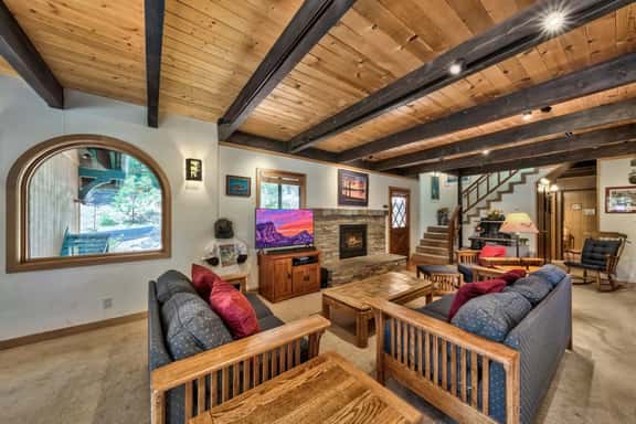 Spacious West Shore Cabin! - Image 1