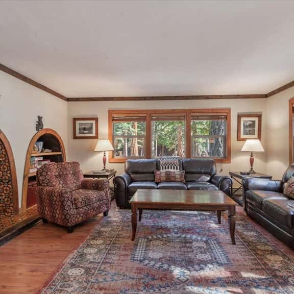 Cozy Tahoe Swiss Village Cabin! - Image 1
