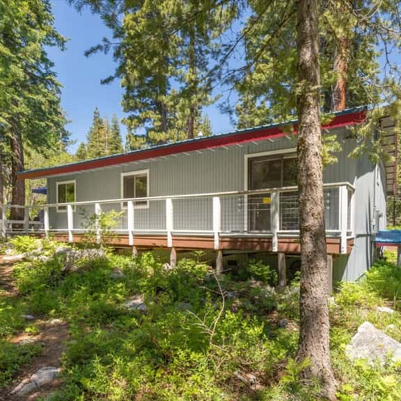3BR / 3BA McKinney Creek Cabin!  EV Charger! - Image 1