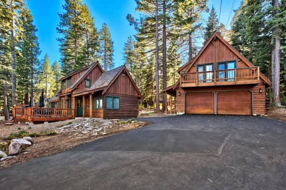 Cedar Flat - Views of the Lake!