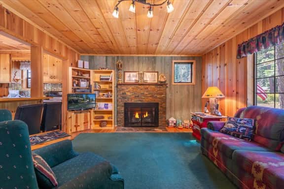 Charming Timberland Cabin!