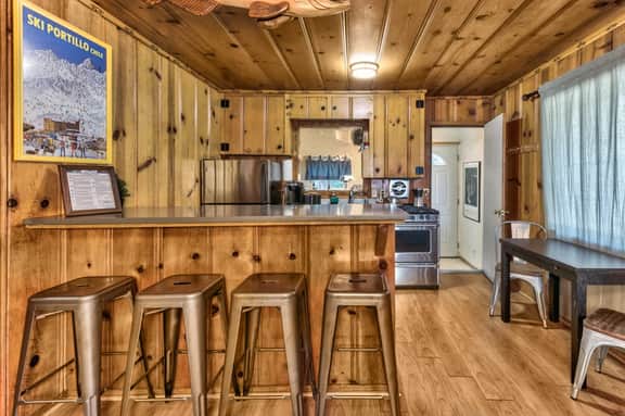 Classic Lower Tahoe Park Cabin!