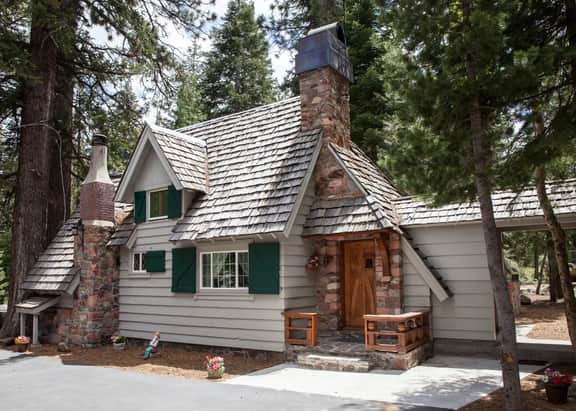 Cozy Cabin Near Tahoe Park Beach