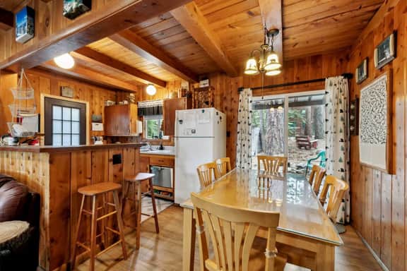 Cozy Chamberlands Cabin! 3BR / 2BA