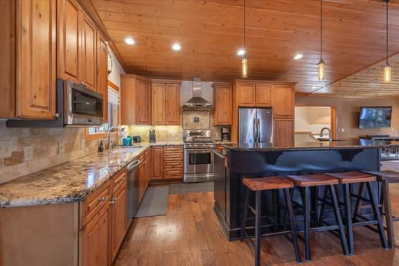 Cozy Cottonwood - Hot Tub!