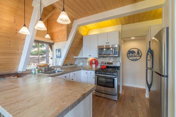 Pet Friendly with Big Views!