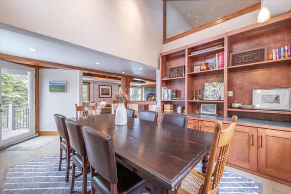 Spacious 5 BR / 4.5 BA Alpine Meadows Getaway!