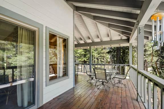 Spacious Cabin Tahoe Park Access