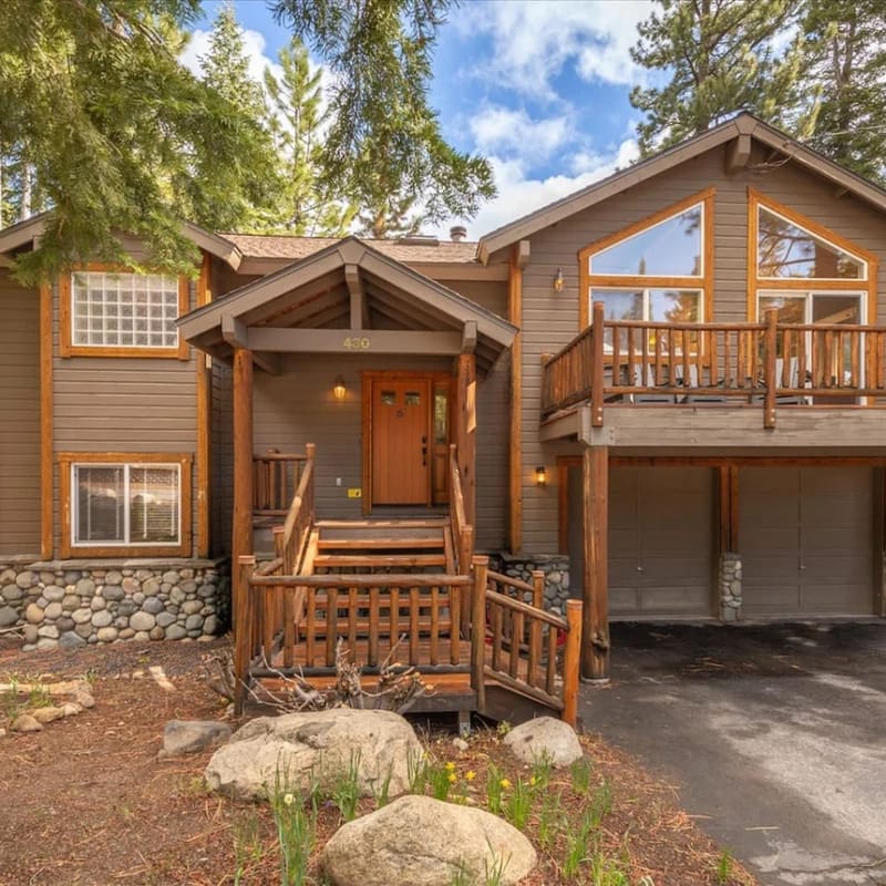 West Shore Cabin with Hot Tub!